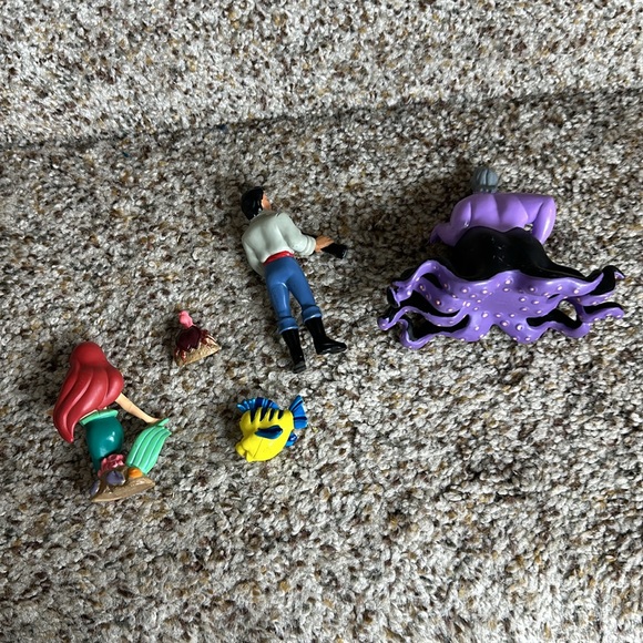 Disney figurine lot - Picture 9 of 10